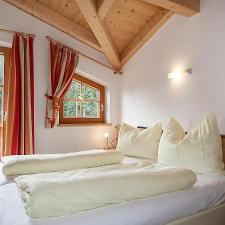 Chalet Königsleiten 5 *