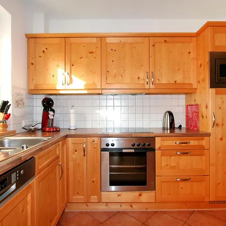 Chalet Konigsleiten 5 *